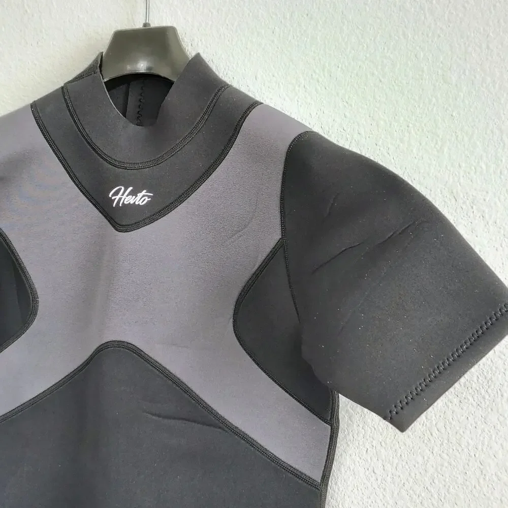 Hevto Black Dive WetSuit Shorty Unisex Size XL Back Zip Neoprene Water Sport NEW